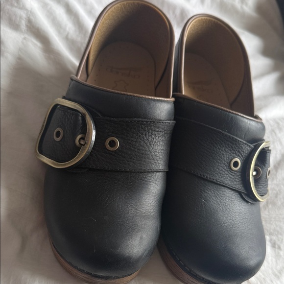 Dansko Pearson Black Leather Mules with Gold Buckle size 38 - Picture 2 of 4